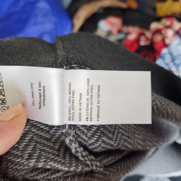 UNTUCKit Collared 1/4 Zip Sweater Mens Large Gray Extra Fine Merino Wool Casual - Picture 14 of 14